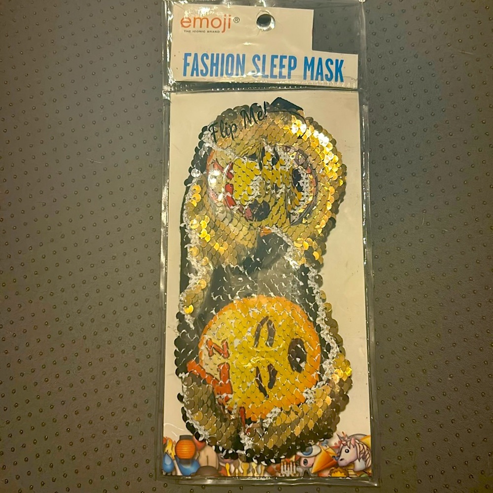 Emoji Fashion sequined Sleep Mask Very Colorful NWT No CallOuts